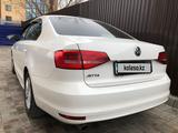 Volkswagen Jetta 2015 года за 7 100 000 тг. в Астана – фото 4