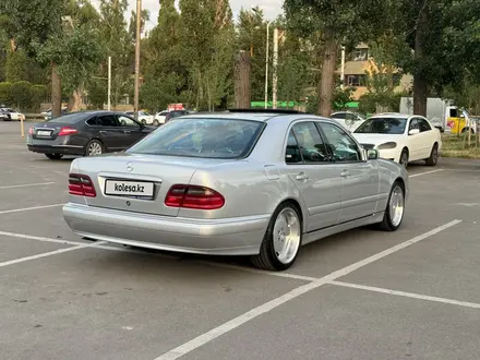 Mercedes-Benz E 320 1999 года за 6 000 000 тг. в Алматы – фото 9