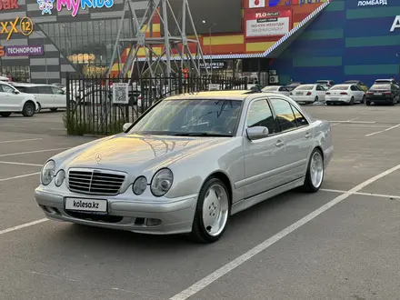 Mercedes-Benz E 320 1999 года за 6 000 000 тг. в Алматы