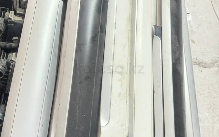 Молдинг накладки двери за 15 000 тг. в Алматы