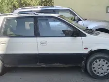 Mitsubishi Space Wagon, 1992