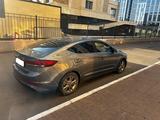 Hyundai Elantra 2018 годаfor8 000 000 тг. в Астана – фото 2