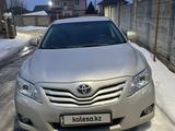 Toyota Camry 2011 года за 7 800 000 тг. в Алматы – фото 2