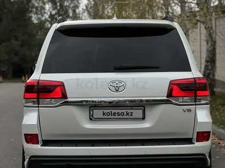 Toyota Land Cruiser 2017 года за 37 500 000 тг. в Алматы – фото 7