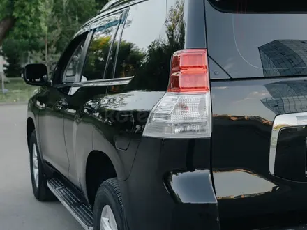 Toyota Land Cruiser Prado 2013 года за 15 490 000 тг. в Алматы – фото 30