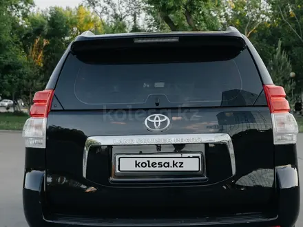 Toyota Land Cruiser Prado 2013 года за 15 490 000 тг. в Алматы – фото 32