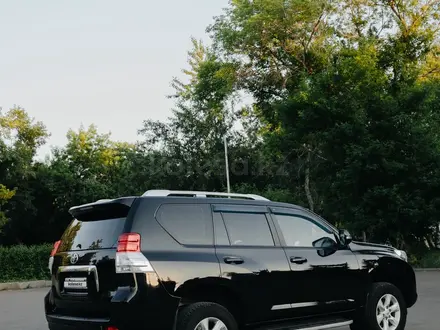 Toyota Land Cruiser Prado 2013 года за 15 490 000 тг. в Алматы – фото 33