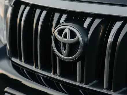 Toyota Land Cruiser Prado 2013 года за 15 490 000 тг. в Алматы – фото 7