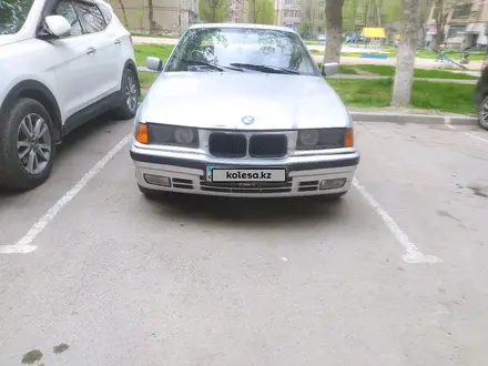 BMW 318 1992 года за 1 000 000 тг. в Тараз – фото 2