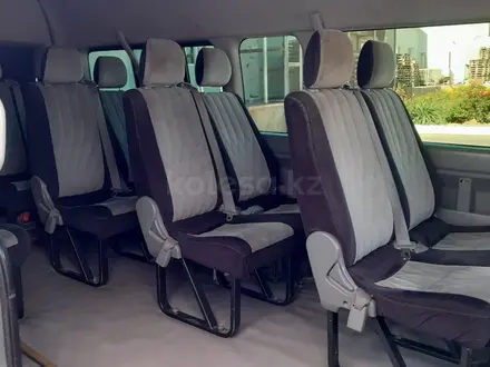 Toyota Hiace 2008 года за 9 500 000 тг. в Актау – фото 3