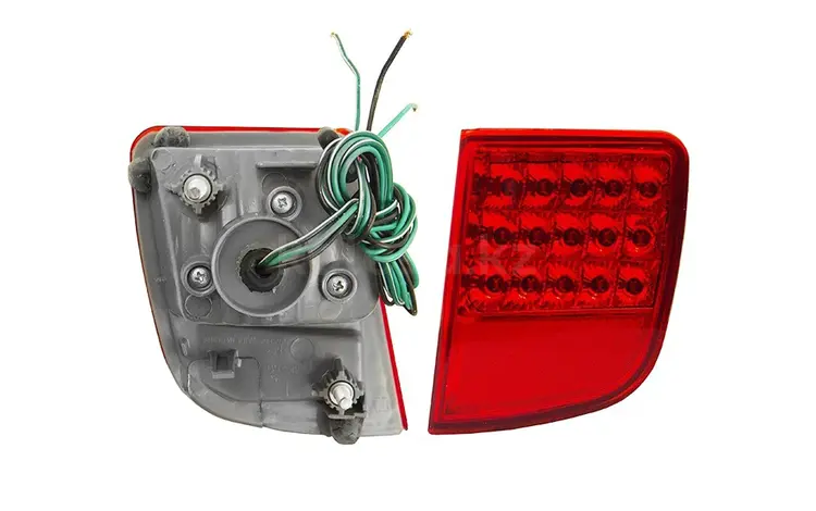 Фонари в крышку багажника на все авто в Астана