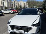 Hyundai Sonata 2022 годаүшін15 800 000 тг. в Алматы