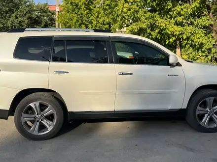 Toyota Highlander 2011 года за 13 000 000 тг. в Шымкент – фото 3