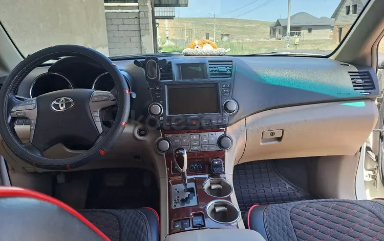 Toyota Highlander 2011 года за 13 000 000 тг. в Шымкент