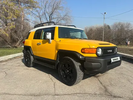 Toyota FJ Cruiser 2006 года за 13 500 000 тг. в Алматы – фото 2