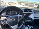 Toyota Camry 2013 года за 8 800 000 тг. в Атырау – фото 5