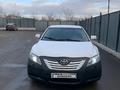 Toyota Camry 2008 года за 4 500 000 тг. в Щучинск – фото 2
