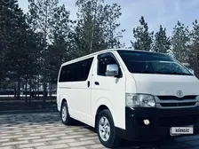 Toyota HiAce, 2008