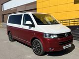 Volkswagen Multivan 2015 годаүшін17 500 000 тг. в Караганда – фото 2