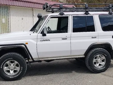 Toyota Land Cruiser Prado 2007 года за 13 000 000 тг. в Актау – фото 4