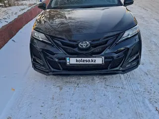 Toyota Camry, 2018