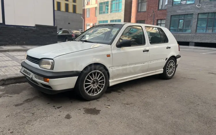 Volkswagen Golf 1995 годаүшін1 100 000 тг. в Караганда