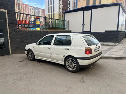 Volkswagen Golf 1995 года за 1 100 000 тг. в Караганда – фото 4