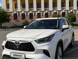 Toyota Highlander 2020 года за 22 100 000 тг. в Астана