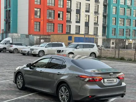 Toyota Camry 2023 года за 17 500 000 тг. в Актау – фото 4