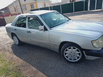 Mercedes-Benz E 230 1991 года за 900 000 тг. в Алматы – фото 3