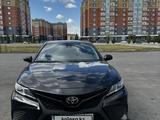 Toyota Camry 2018 года за 12 500 000 тг. в Актобе