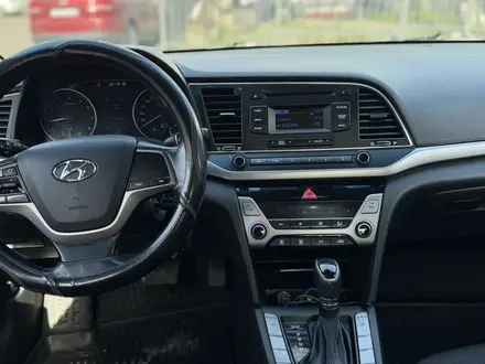 Hyundai Elantra 2018 года за 7 100 000 тг. в Алматы – фото 15