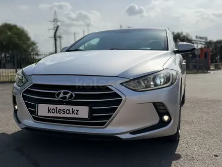 Hyundai Elantra 2018 года за 7 100 000 тг. в Алматы