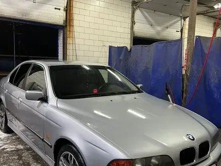 BMW 520 1998 года за 3 300 000 тг. в Рудный – фото 9
