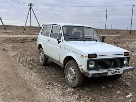 ВАЗ (Lada) Lada 2121 1998 года за 600 000 тг. в Атырау – фото 2