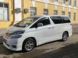 Toyota Vellfire 2010 года за 7 700 000 тг. в Уральск