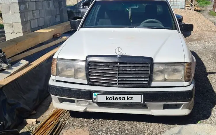 Mercedes-Benz E 200 1990 года за 1 300 000 тг. в Алматы