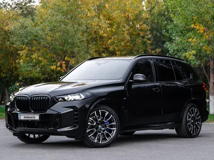 BMW X5 2024 года за 62 000 000 тг. в Астана