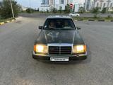 Mercedes-Benz E 230 1991 годаүшін1 250 000 тг. в Караганда – фото 2