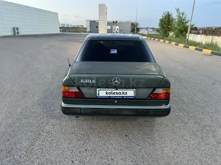 Mercedes-Benz E 230 1991 года за 1 250 000 тг. в Караганда – фото 6