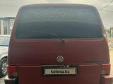 Volkswagen Multivan 1994 годаүшін4 100 000 тг. в Караганда – фото 3