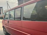 Volkswagen Multivan 1994 годаүшін4 100 000 тг. в Караганда – фото 5