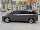 Toyota Sienna 2014 года за 10 500 000 тг. в Атырау – фото 4