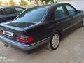 Mercedes-Benz E 230 1996 годаfor3 199 999 тг. в Байконыр – фото 4