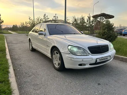 Mercedes-Benz S 500 2001 года за 2 950 000 тг. в Алматы – фото 2