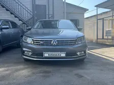 Volkswagen Passat, 2019