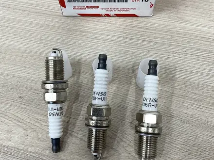 90919-01164 свеча зажигания K16R-U11 за 3 000 тг. в Алматы