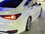 Lexus ES 250 2018 года за 14 000 000 тг. в Алматы – фото 4
