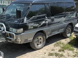 Mitsubishi Delica