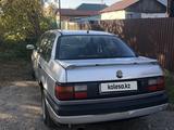 Volkswagen Passat 1991 годаfor950 000 тг. в Усть-Каменогорск – фото 2